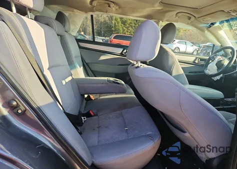 2018 Subaru Outback 2.5I Premium z USA, uszkodzony, nr VIN 4S4BSAHC3J3233065